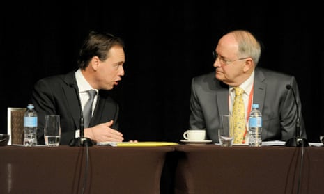 Greg Hunt (left) chats with Ross Garnaut