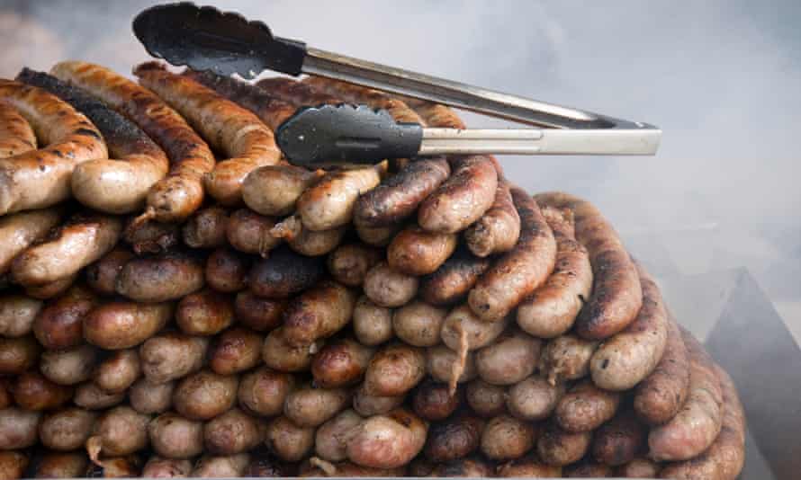A pile of sausages (presumably all pork).