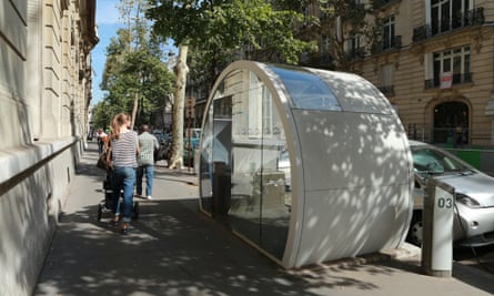 An Autolib’ electric car-share booth in Paris