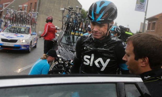 Froome calls time after his second crash.