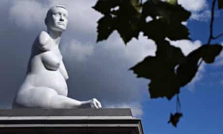 Marc Quinn's statue of Alison Lapper Pregnant on Trafalgar Square's Fourth Plinth in 2005