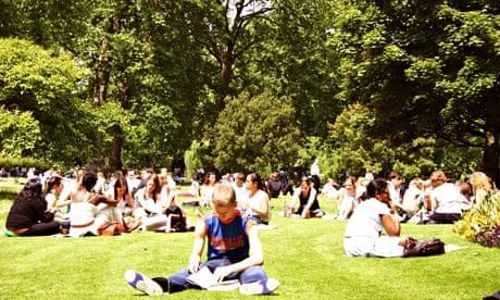 People in St James's Park, enjoying the sun during the fourth-hottest summer since 1910.