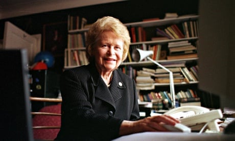 Dame Kathleen Ollerenshaw in 1998.