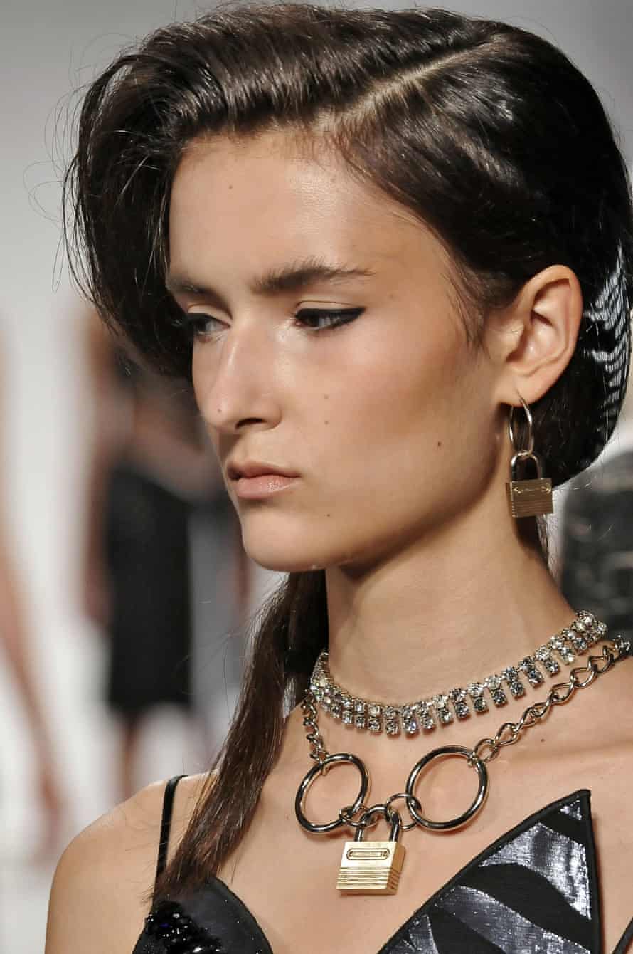 Chola Style The Latest Cultural Appropriation Fashion Crime Fashion The Guardian Latino Cultural Appropriation In Fashion 2022