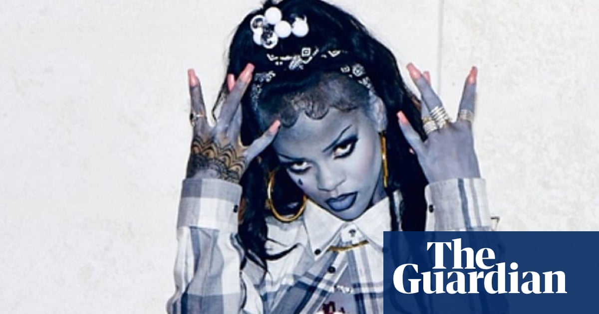 Chola Style The Latest Cultural Appropriation Fashion Crime
