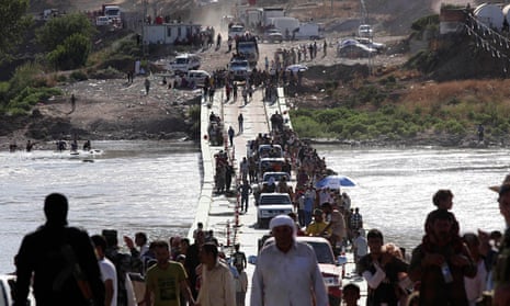 Yazidis fleeing