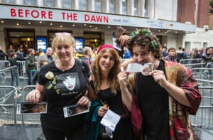 (l to r) Patricia Davie from The Wirral Cloud Meranda from North London Ben Craig from North London queue outside Kate Bush concert at Hammersmith Apollo