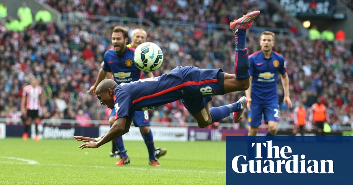 The Football Coach Who Banned His 11 Year Old Players From Diving