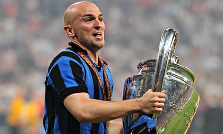 Leicester sign former Internazionale midfielder Esteban Cambiasso |  Leicester City | The Guardian