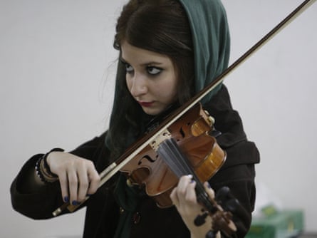 Iranian violinist