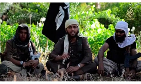 An Islamist fighter, identified as Abu Muthanna al-Yemeni from Britain