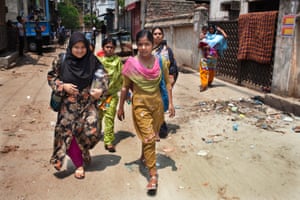 Nahid Parvin, a paralegal, leads a group of women to a City Corporation office to apply for identity documents. Namati collects data on all of the applications it makes so it can identify bottlenecks in the system, cases of discrimination and so make policy recommendations to the Government of Bangladesh. Parvin’s work has the potential to benefit up to 300,000 people who struggle to claim their identity rights in Bangladesh.