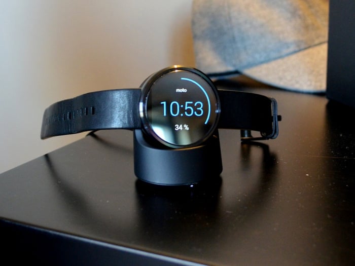 Motorola Moto 360 review beautiful smartwatch spoiled by poor