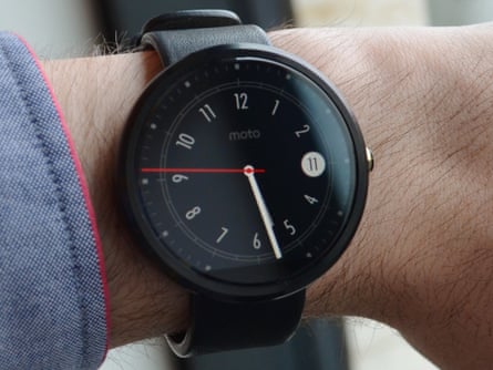 Motorola Moto 360 review: beautiful smartwatch spoiled by poor battery life, Gadgets