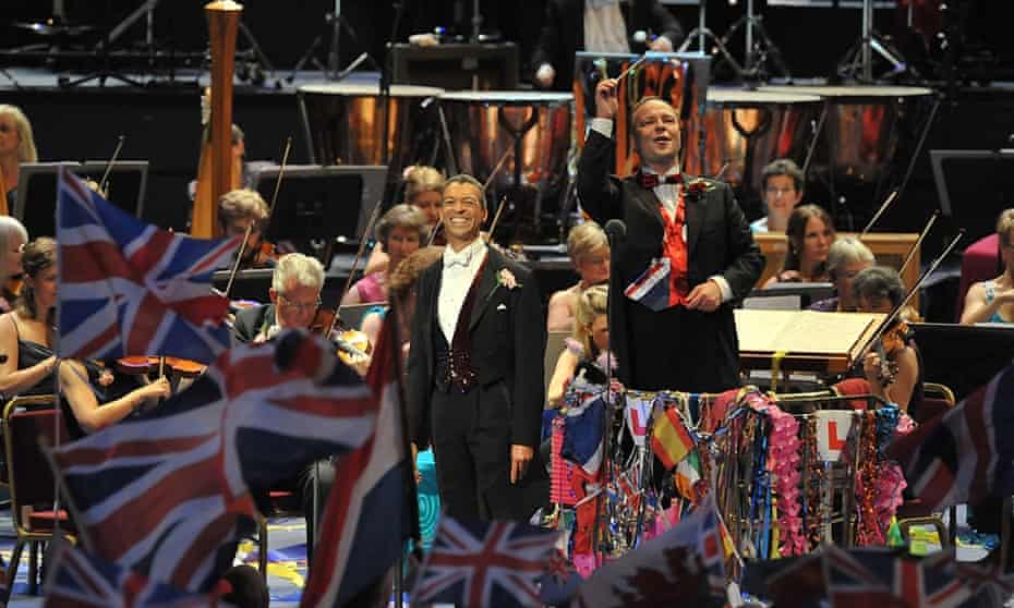 Roderick Williams and conductor Sakari Oramo perform at the Last night of the Proms 2014