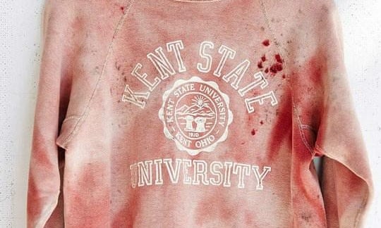 Urban outfitters graphic sweatshirts hotsell
