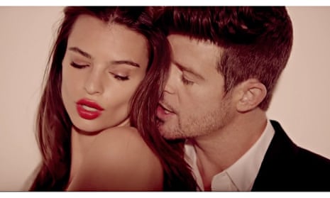 Robin Thicke in Blurred Lines