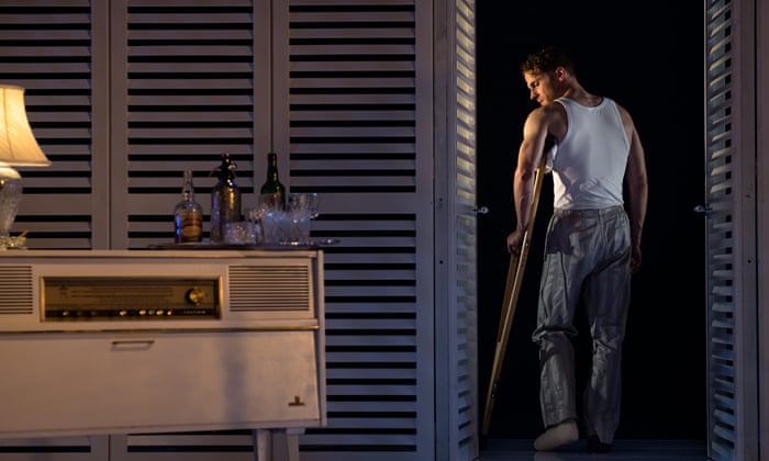 Cat On A Hot Tin Roof Review Revival Honours Williams S Original Vision Theatre The Guardian