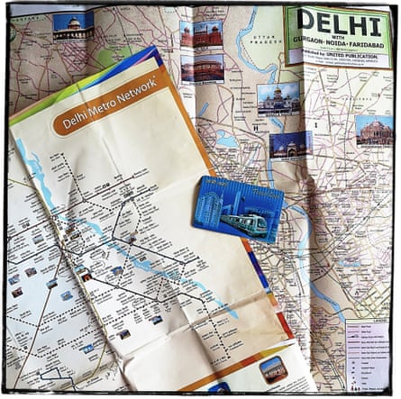 Delhi metro map and smart card.