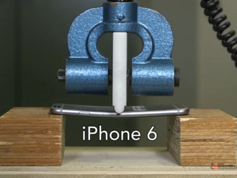 iPhone 6 bending