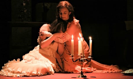 Persuasive Essay on the Glass Menagerie