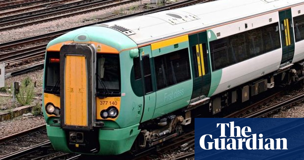 Southern Rail Put a 15-Year-Old in Charge of Its Twitter and It