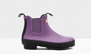 Snow boots - lilac wellington chelsea boots with black sole by Hunter