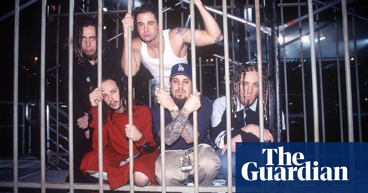 Korn S Jonathan Davis I Ve Pulled So Many Bodies Out Of Cars It Intrigued Me Music The Guardian