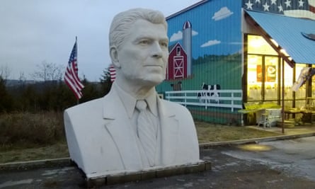 The bust of Ronald Reagan in Branson