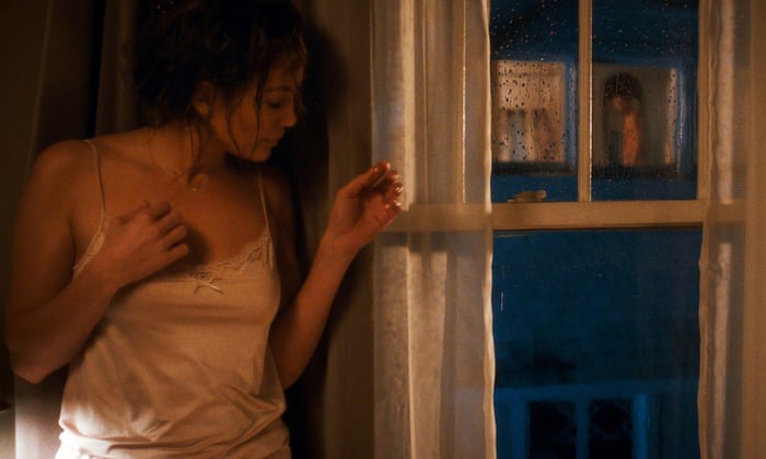 The Boy Next Door Review Jennifer Lopez Suffers Reverse