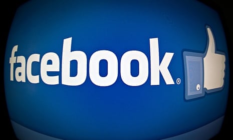 Facebook: preparing the ground for an attack on its reputation?
