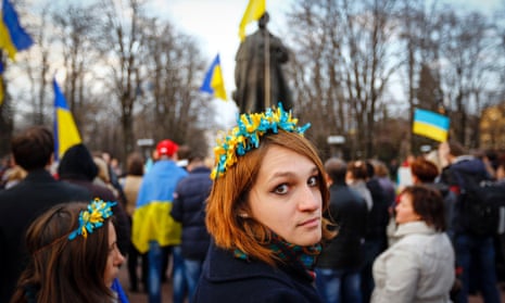 A woman wearing a national flower crown at a pro-Ukrainian rally in Luhansk, eastern Ukraine, in April 2014