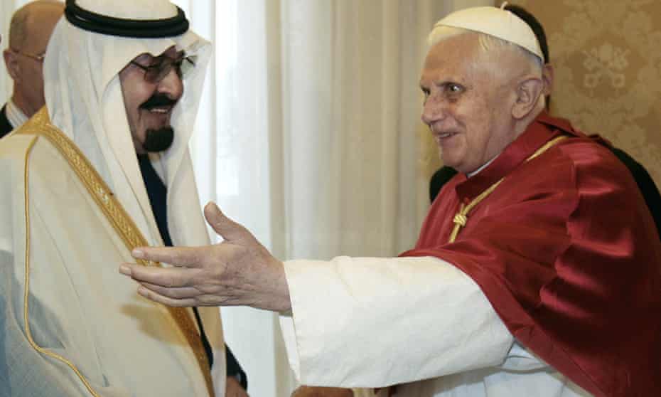 King Abdullah with Pope Benedict XVI in 2007.
