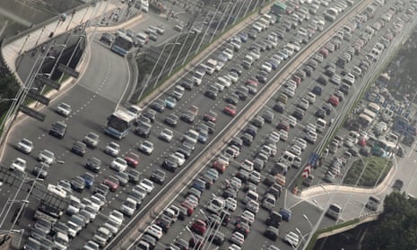 Heavy traffic in Nanjing, Jiangsu province Number of motor vehicles in China reaches 233 million - 18 Jul 2012