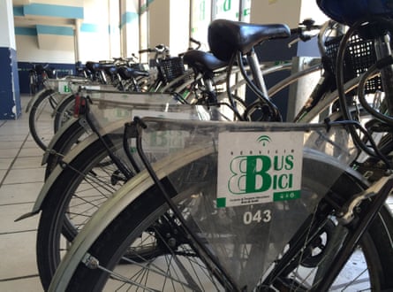 Seville bike share - free for people arriving at bus station