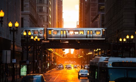 Sunset in the Chicago Loop district.