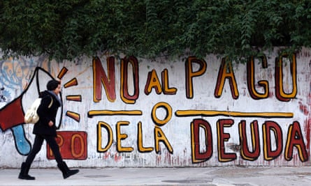 Graffiti that reads "No to the debt payment" in Buenos Aires on 28 July 2014