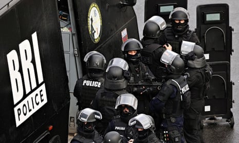 French police mobilise after reports of the hostage situation at Port de Vincennes in Paris
