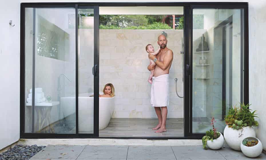 Neil Strauss with his wife and son
