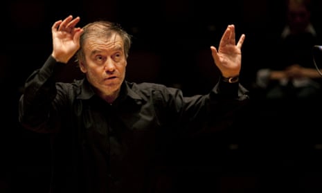 Gergiev conducting the London Symphony Orchestra at the Barbican in London.