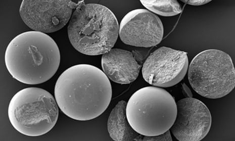 Image captured by an electron microscope showing polyethylene microbeads widely used in shower gel.