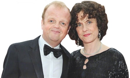Photograph of Toby Jones with his wife, Karen