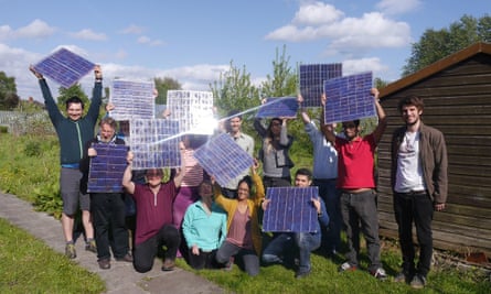 A DIY solar panel workshop in Bristol. 