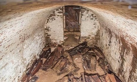 The second, previously unknown burial vault contains about 20 wooden coffins.