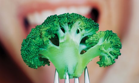 Broccoli is a good natural source of antioxidants.