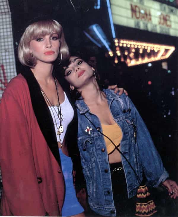 Pretty online woman fashions