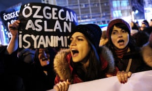 Istanbul protest against murder of Ozgecan Aslan