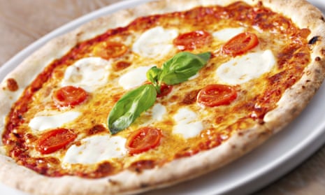 The classic pizza margherita