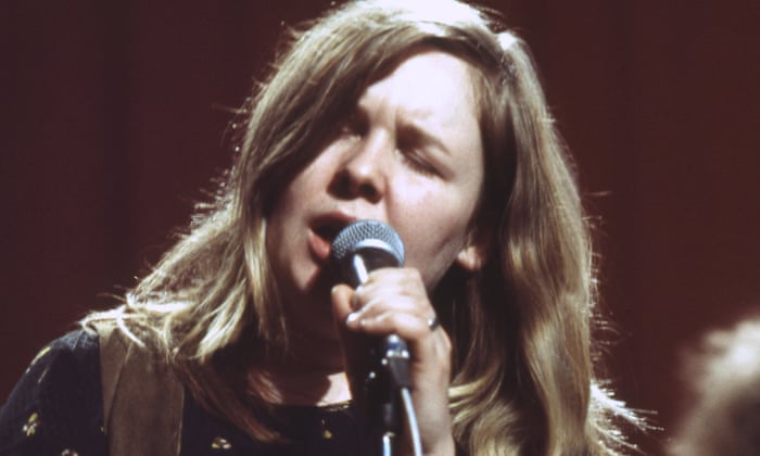 I Ve Always Kept A Unicorn The Biography Of Sandy Denny By Mick