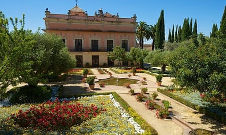 The gardens at the Alcazar de Jerez.
